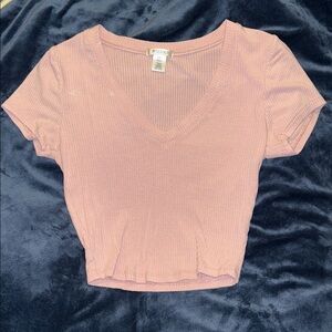 Bozzolo Dusty Pink Ribbed V-Neck Crop Tee